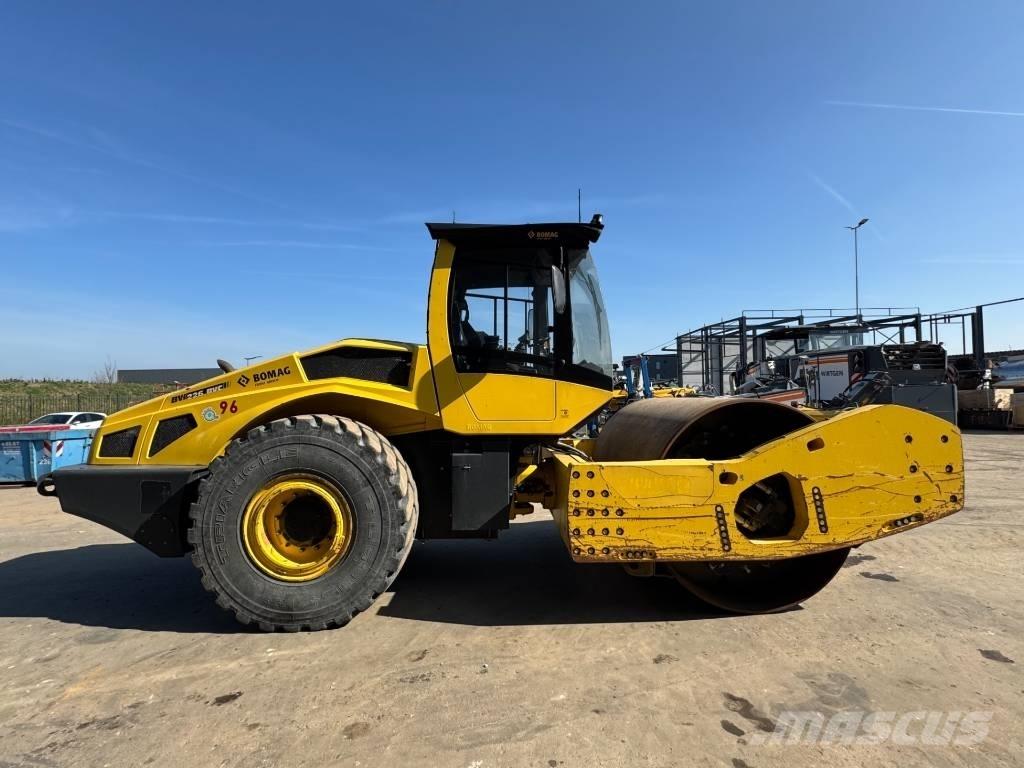 Bomag BW 226 BVC-5 Vienvalča grunts veltņi