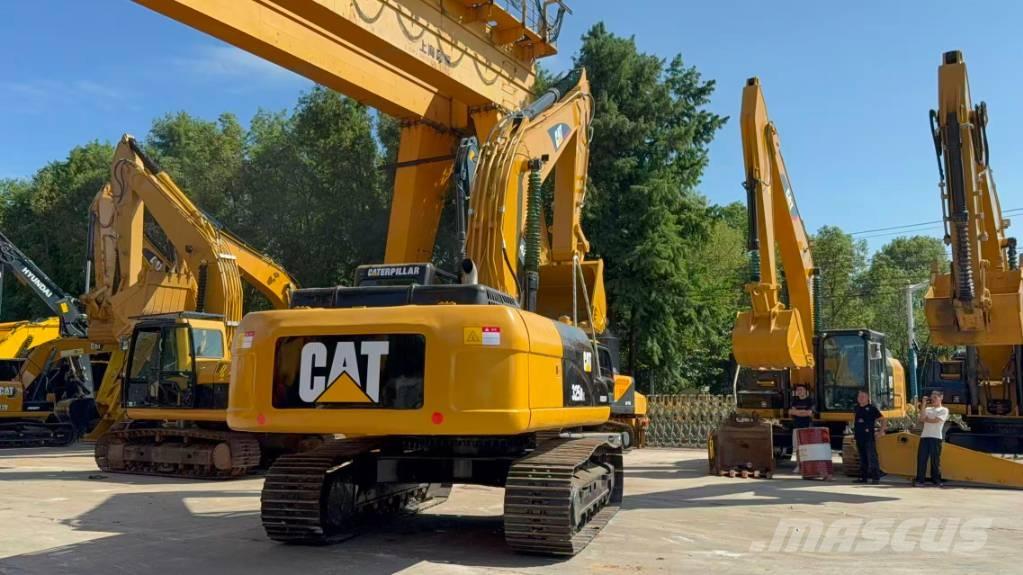 CAT 325 D L Kāpurķēžu ekskavatori