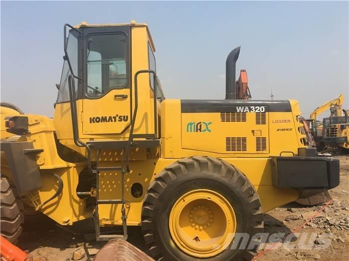 Komatsu WA 320-3 Iekrāvēji uz riteņiem