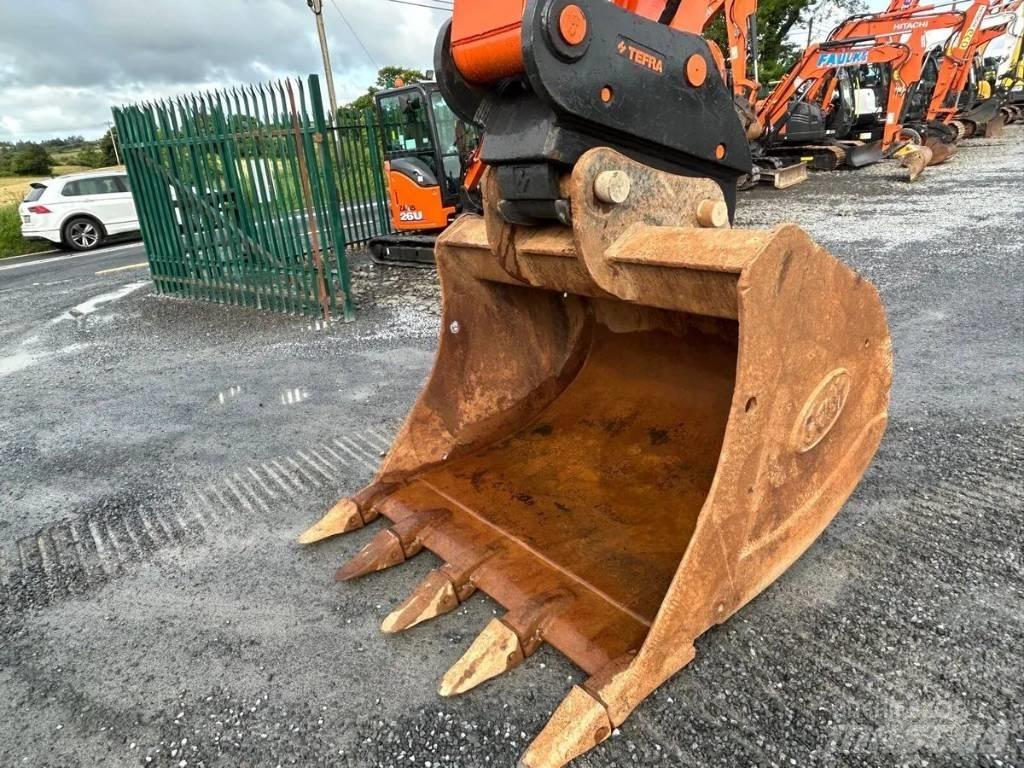Hitachi ZX 350 LC-6 Kāpurķēžu ekskavatori