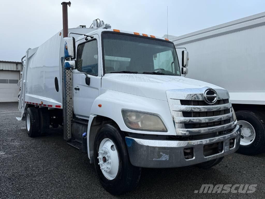 Hino 338 Atkritumu izvešanas transports