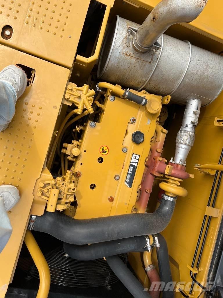 CAT 320 D Kāpurķēžu ekskavatori
