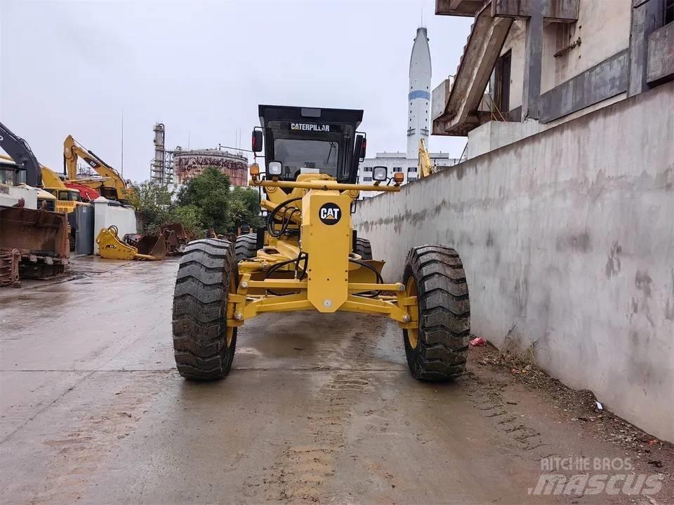 CAT 140H Greideri