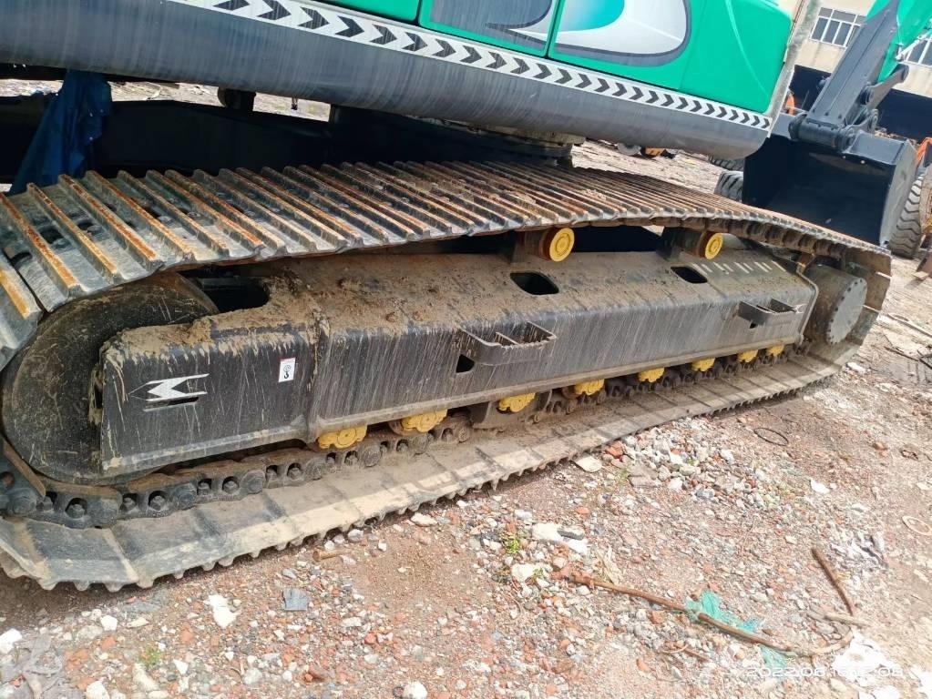 Kobelco SK 210 Kāpurķēžu ekskavatori