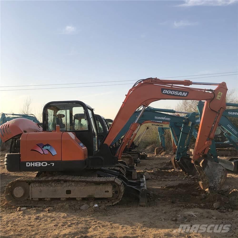 Doosan DH80 Vidēja lieluma ekskavatori 7 t - 12 t