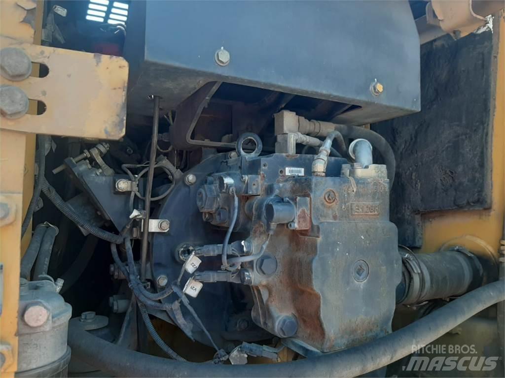 Komatsu PW180-7 Ekskavatori uz riteņiem