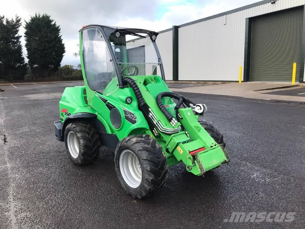 Avant 750 Multifunkcionālie iekrāvēji