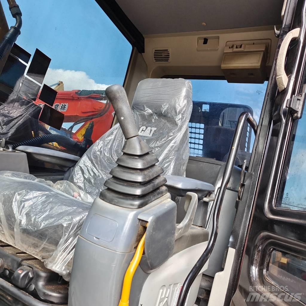 CAT 320 D Kāpurķēžu ekskavatori