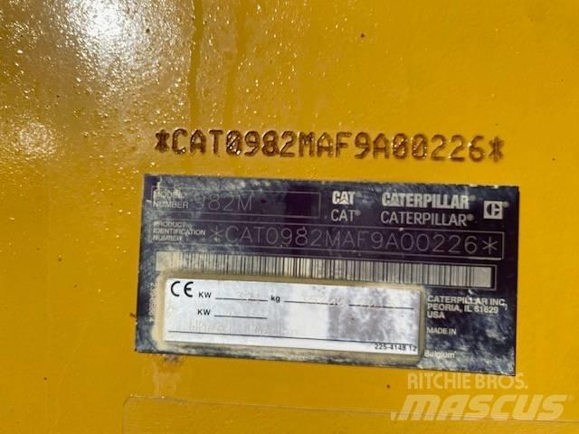 CAT 982 M Iekrāvēji uz riteņiem