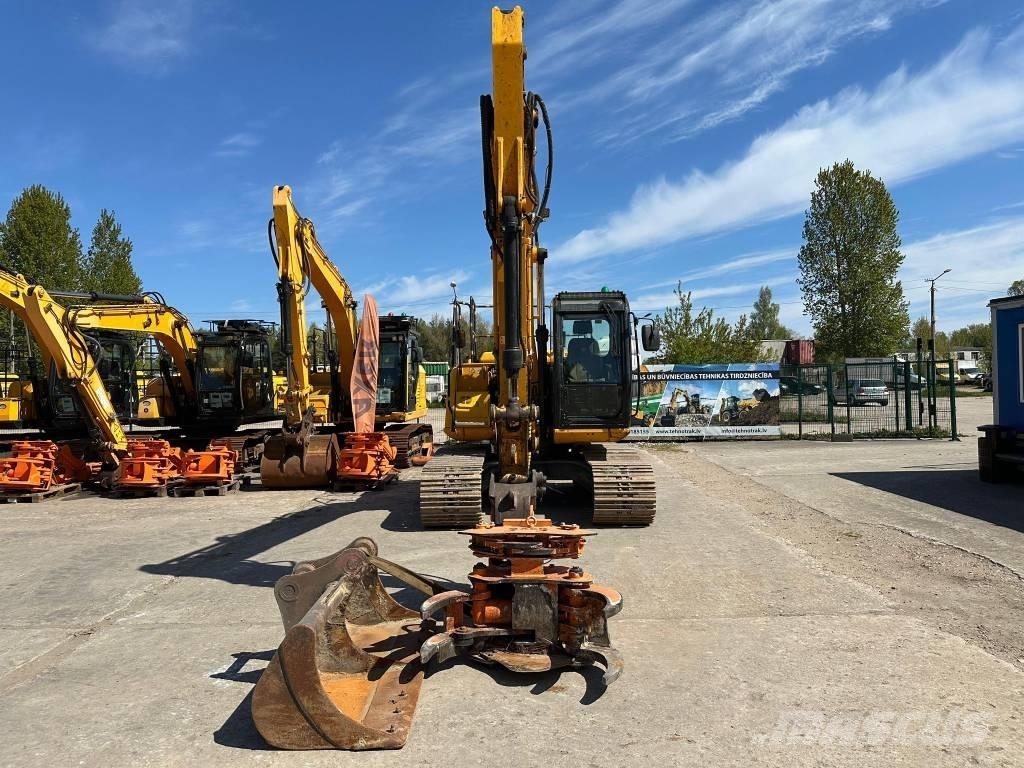 JCB JS 130 LC Kāpurķēžu ekskavatori
