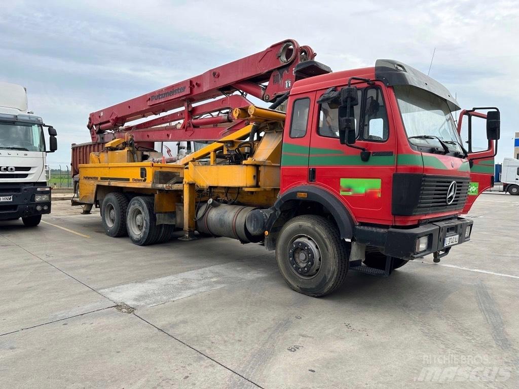 Mercedes-Benz 2435 Betonvedēji