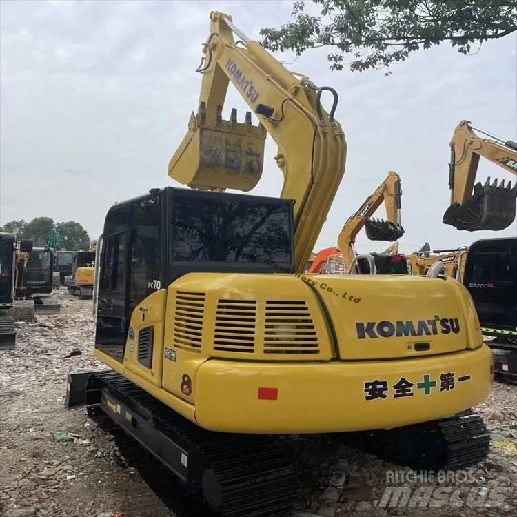 Komatsu 70-8 Kāpurķēžu ekskavatori