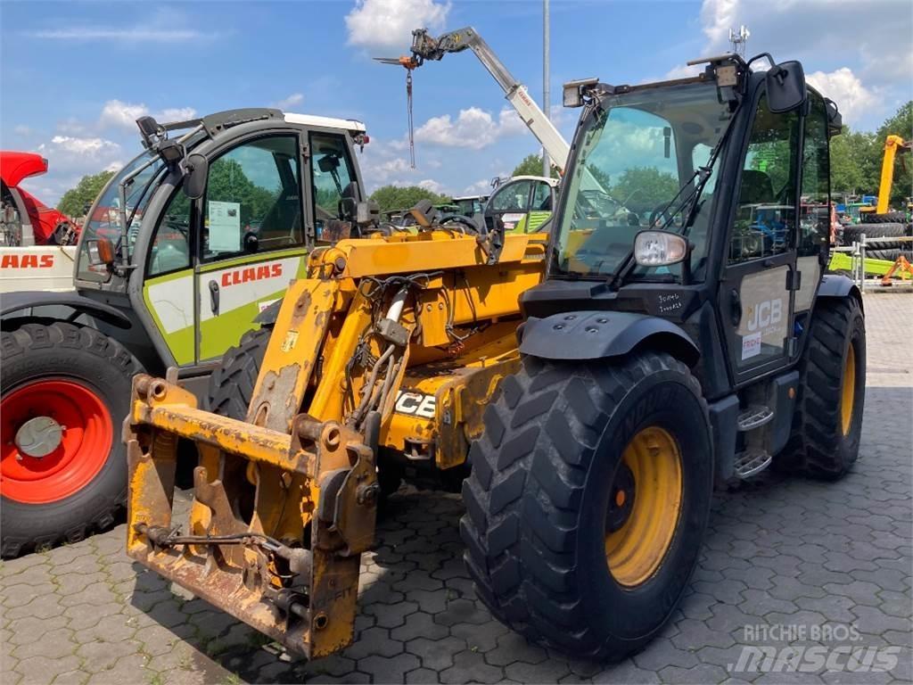 JCB 541-70 AgriPro Teleskopiskie manipulatori