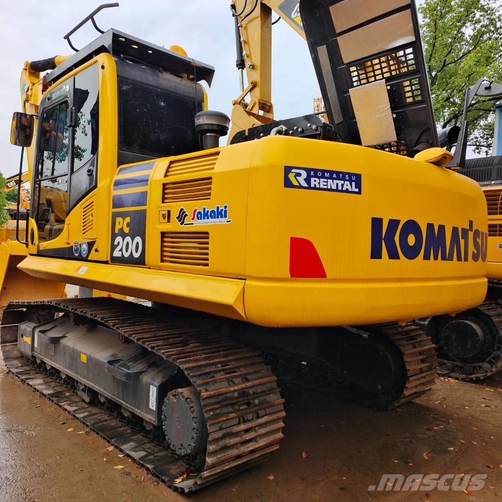 Komatsu PC 200 Kāpurķēžu ekskavatori