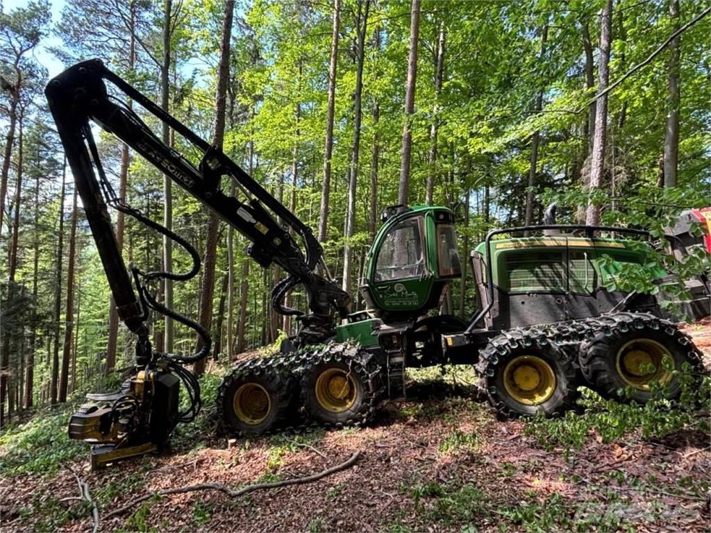 John Deere 1270 G Harvesteri