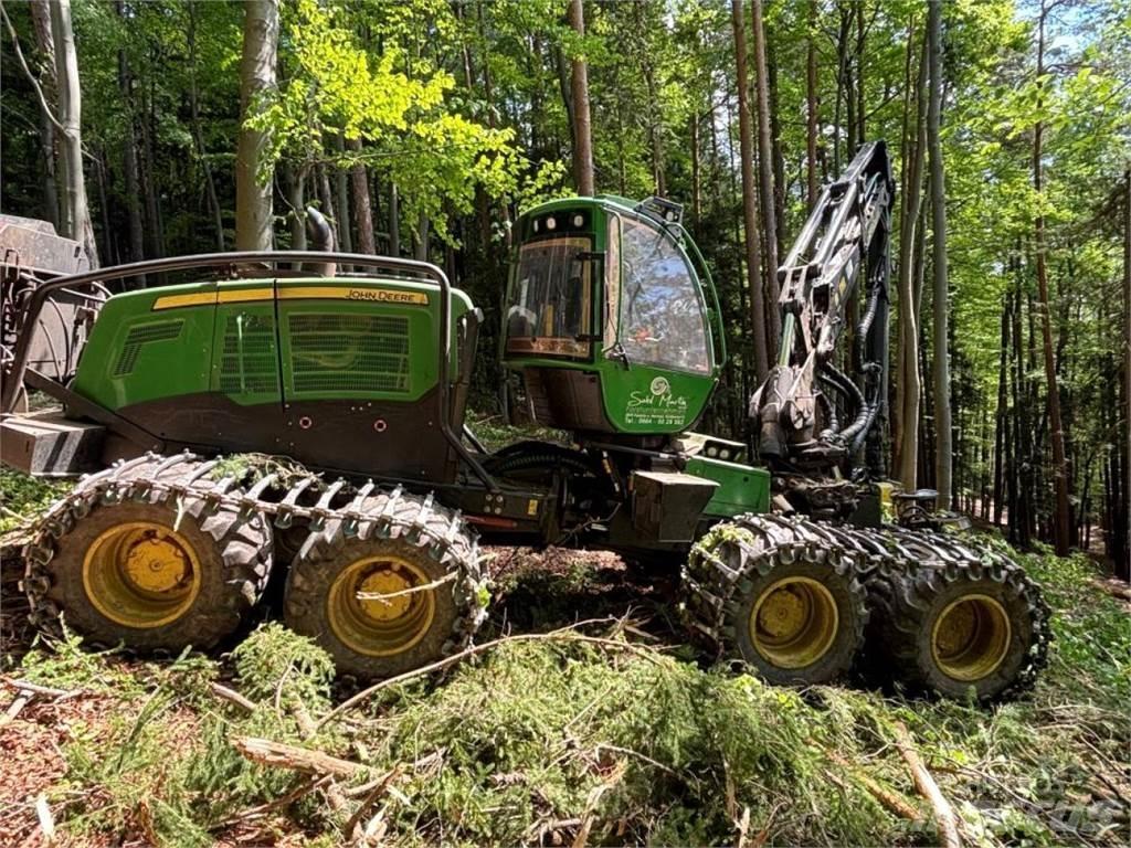 John Deere 1270 G Harvesteri