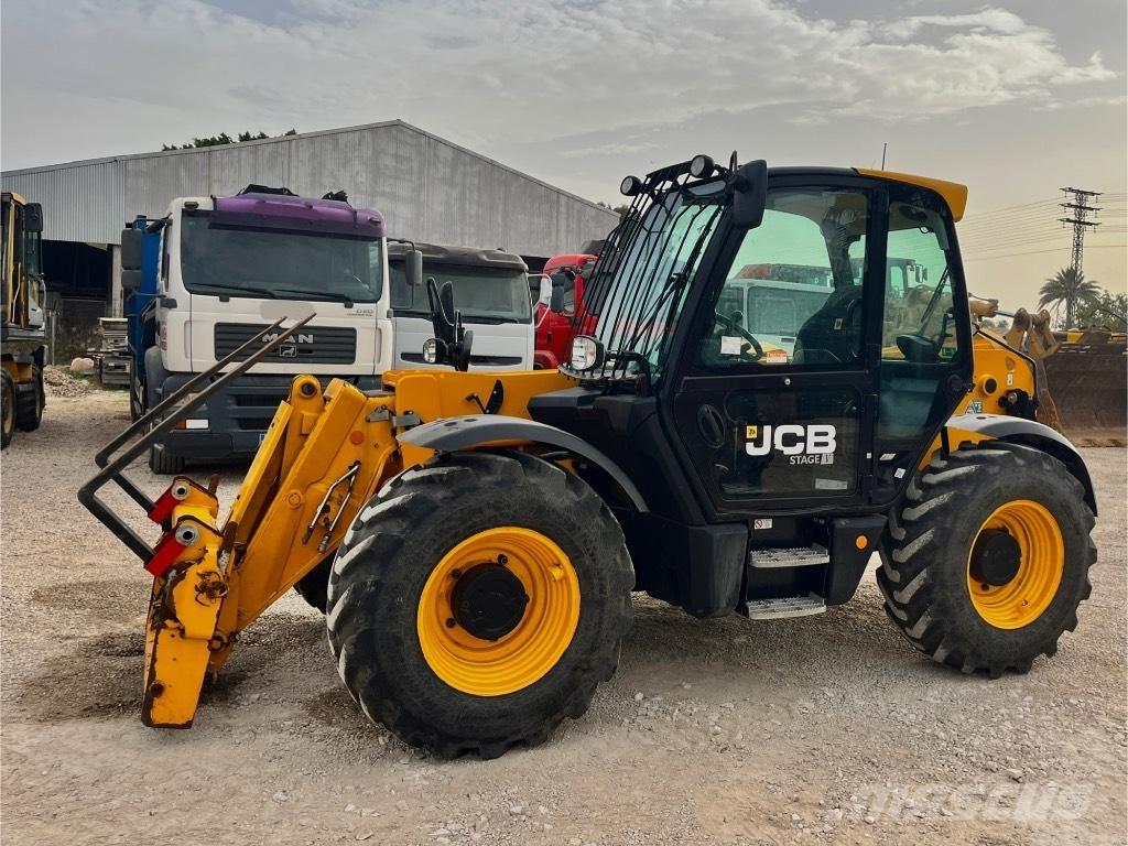 JCB 531-70 Teleskopiskie riteņu iekrāvēji
