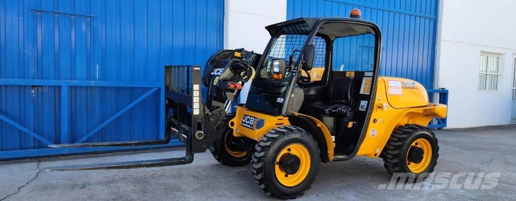 JCB 520-40 Teleskopiskie manipulatori