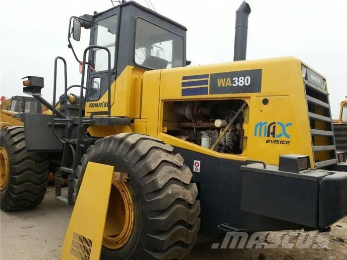 Komatsu WA 380-3 Iekrāvēji uz riteņiem