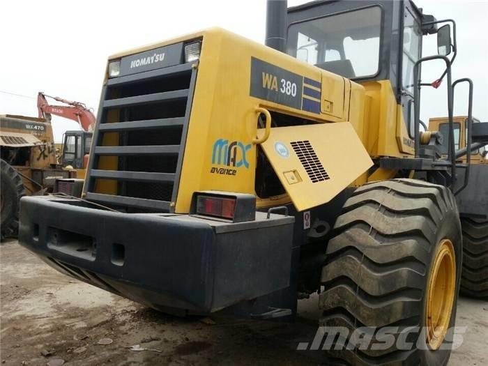 Komatsu WA 380-3 Iekrāvēji uz riteņiem