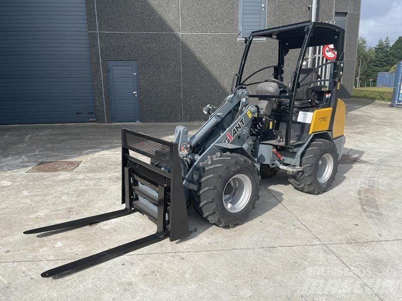 GiANT V 452 T XTRA Iekrāvēji uz riteņiem