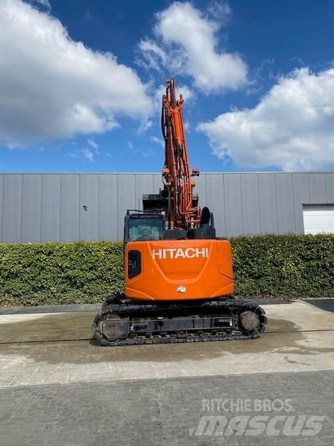 Hitachi 135US-6 Kāpurķēžu ekskavatori