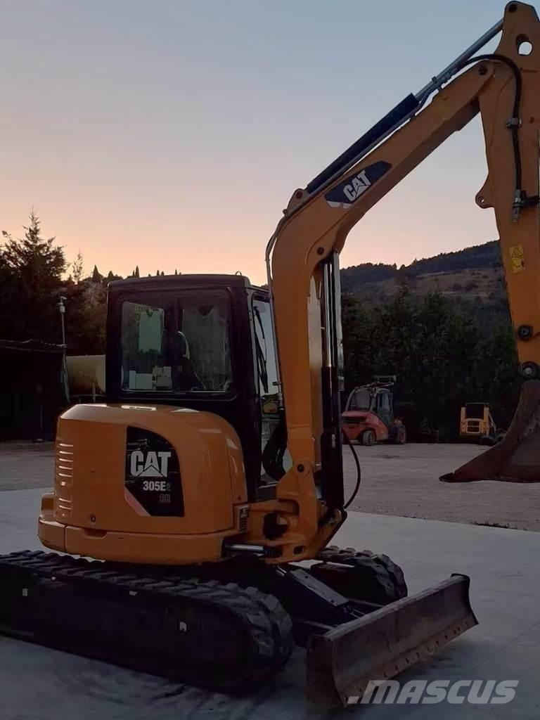 CAT 305E2CR Mini ekskavatori < 7 t