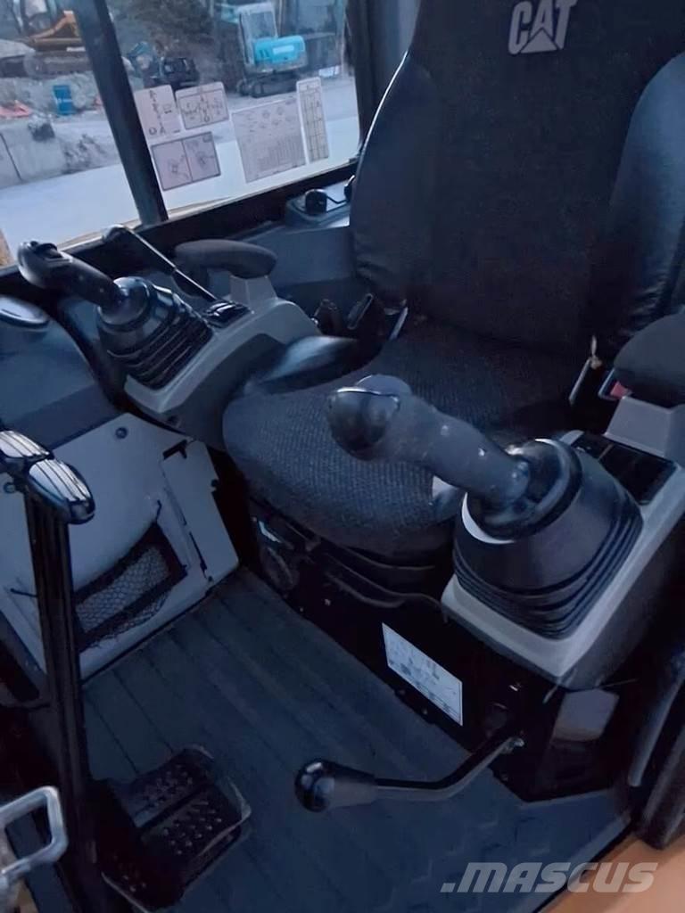 CAT 305E2CR Mini ekskavatori < 7 t