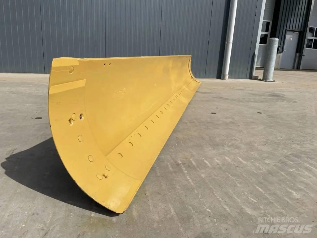 CAT 140G Moldboard Naži