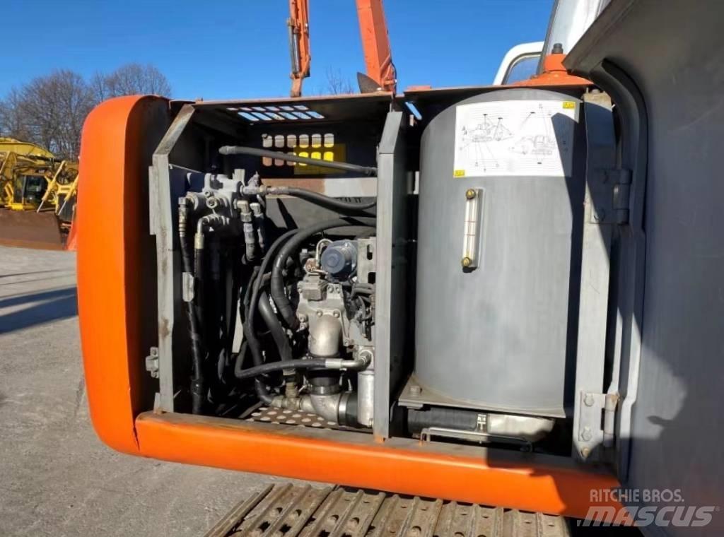 Hitachi EX 100 Kāpurķēžu ekskavatori