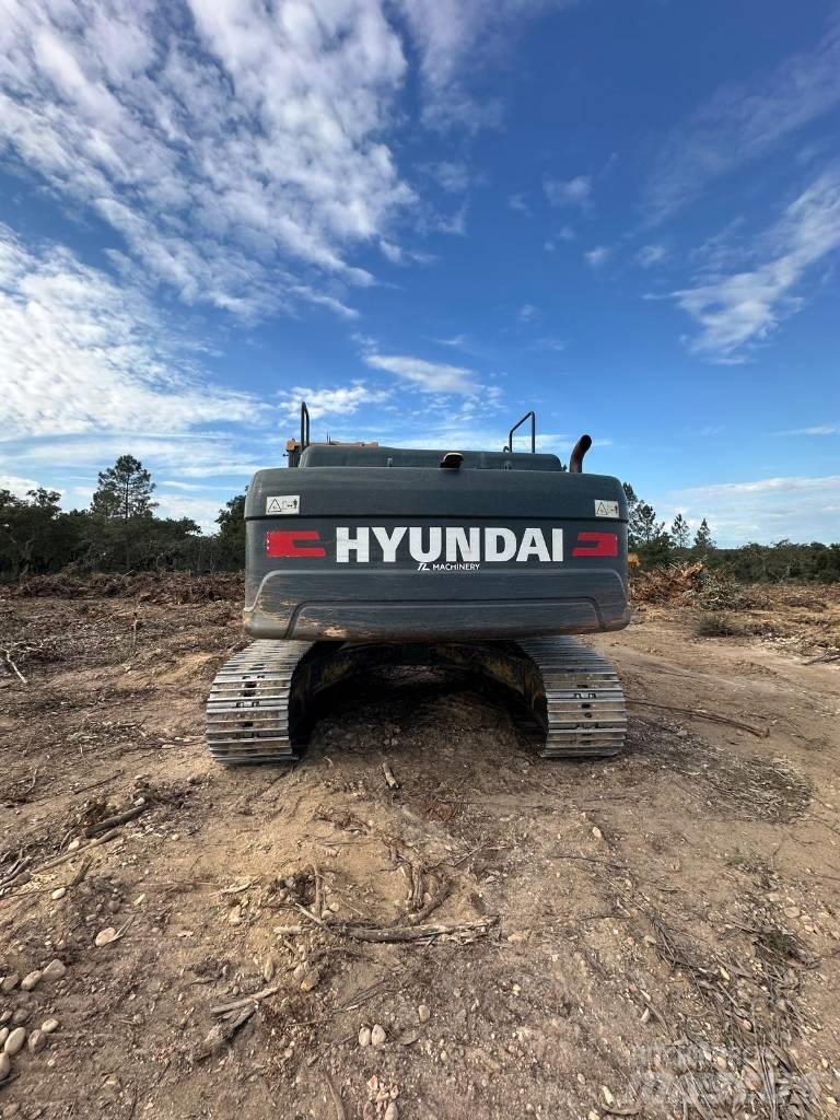 Hyundai HX 260 L Kāpurķēžu ekskavatori