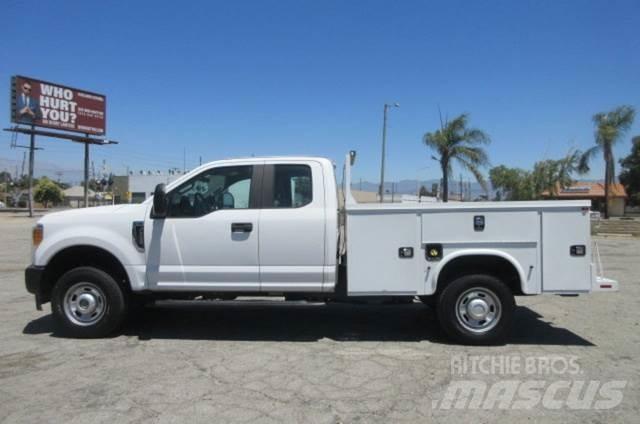 Ford F250 Evakuators ar manipulatoru