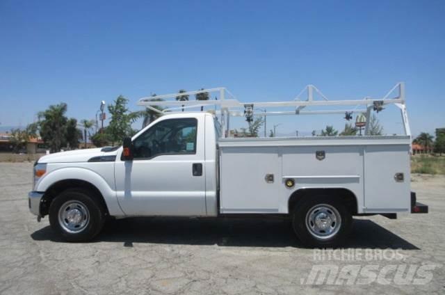 Ford F250 Evakuators ar manipulatoru