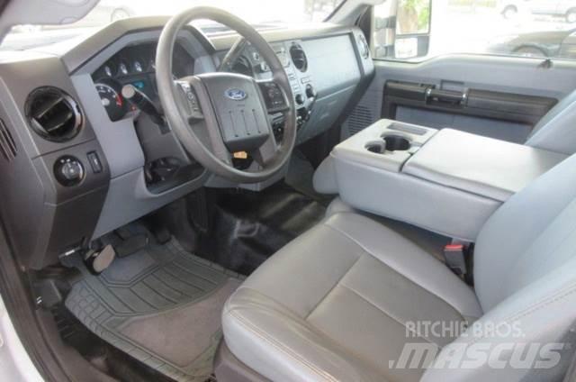 Ford F250 Evakuators ar manipulatoru