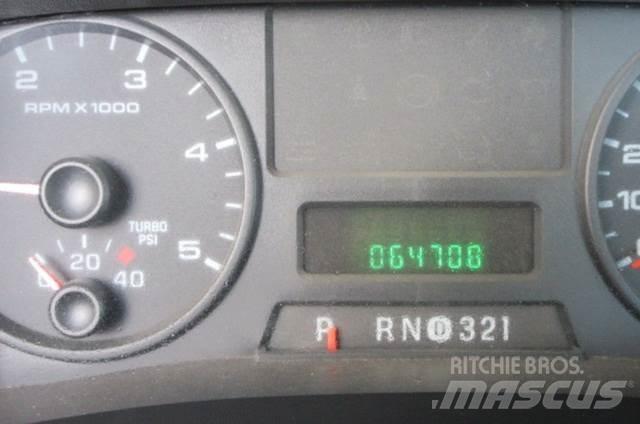 Ford F350 Evakuators ar manipulatoru
