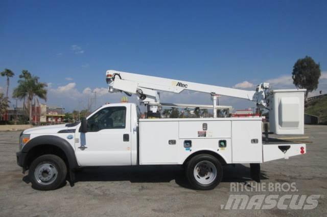Ford F450 Pacēlāji uz automašīnas bāzes