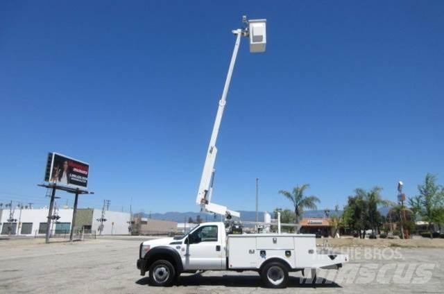 Ford F450 Pacēlāji uz automašīnas bāzes