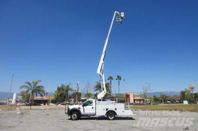 Ford F450 Pacēlāji uz automašīnas bāzes