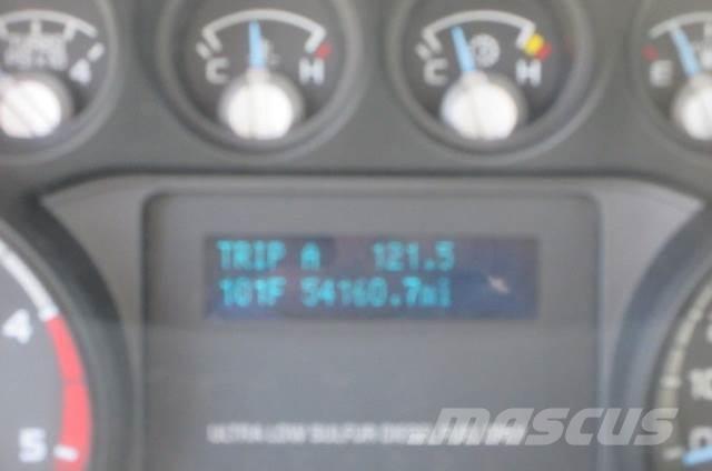 Ford F450 Evakuators ar manipulatoru