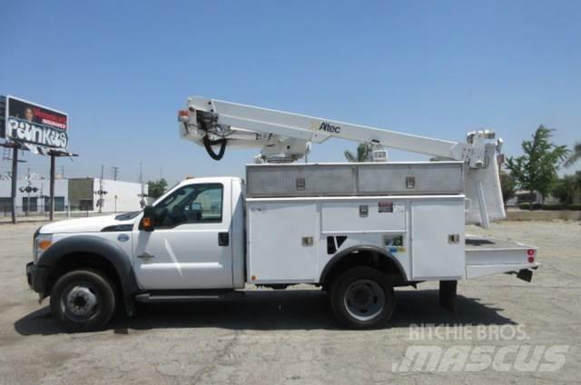 Ford F450 Pacēlāji uz automašīnas bāzes