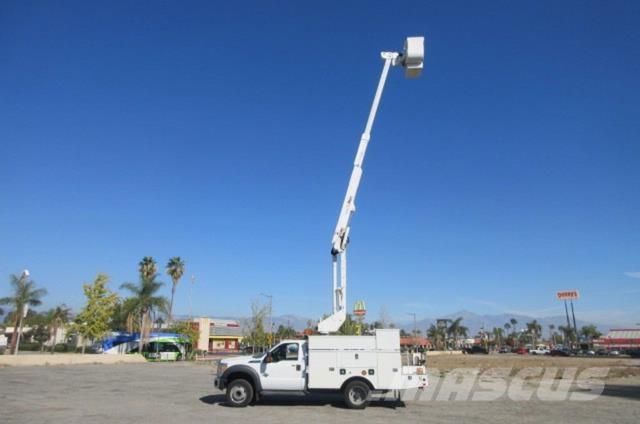 Ford F550 Evakuators ar manipulatoru