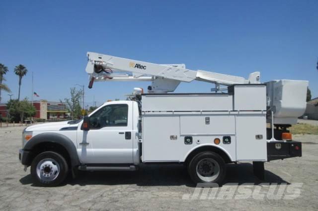 Ford F550 Evakuators ar manipulatoru