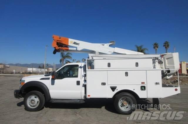 Ford F550 Evakuators ar manipulatoru