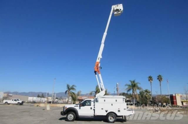 Ford F550 Evakuators ar manipulatoru