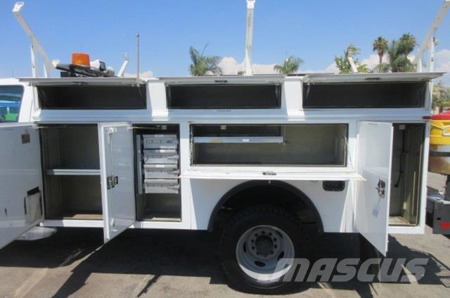 Ford F550 Evakuators ar manipulatoru
