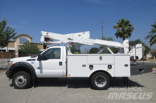 Ford F550 Evakuators ar manipulatoru