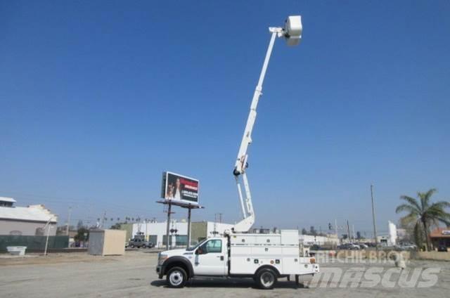 Ford F550 Pacēlāji uz automašīnas bāzes