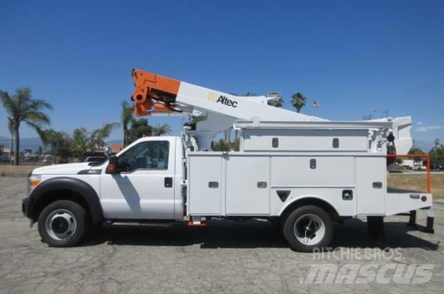 Ford F550 Evakuators ar manipulatoru