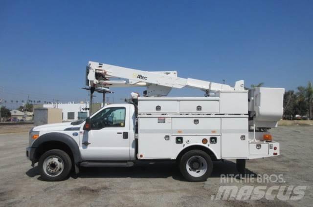Ford F550 Pacēlāji uz automašīnas bāzes