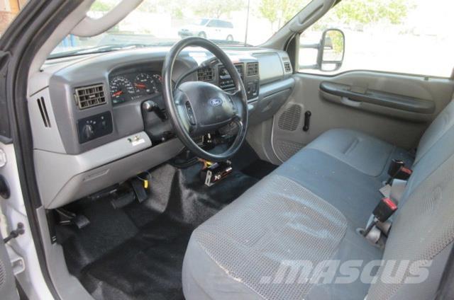 Ford F550 Evakuators ar manipulatoru